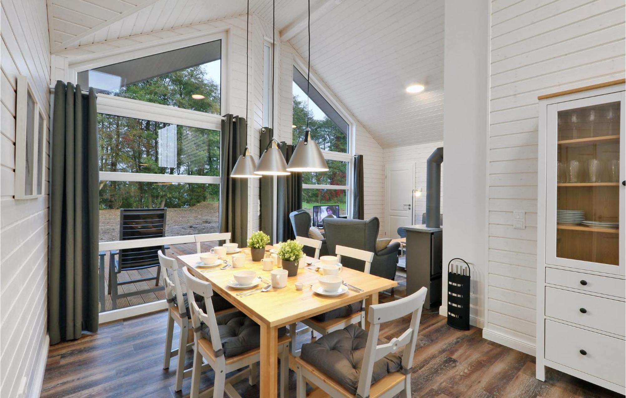 3 Bedroom Stunning Home In Krems Ii-Warderbrueck Gols Eksteriør bilde